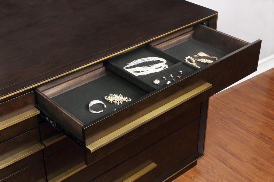 Juego de dormitorio Durango de 4 piezas tamaño Queen en color pimienta ahumada 223261Q-S4