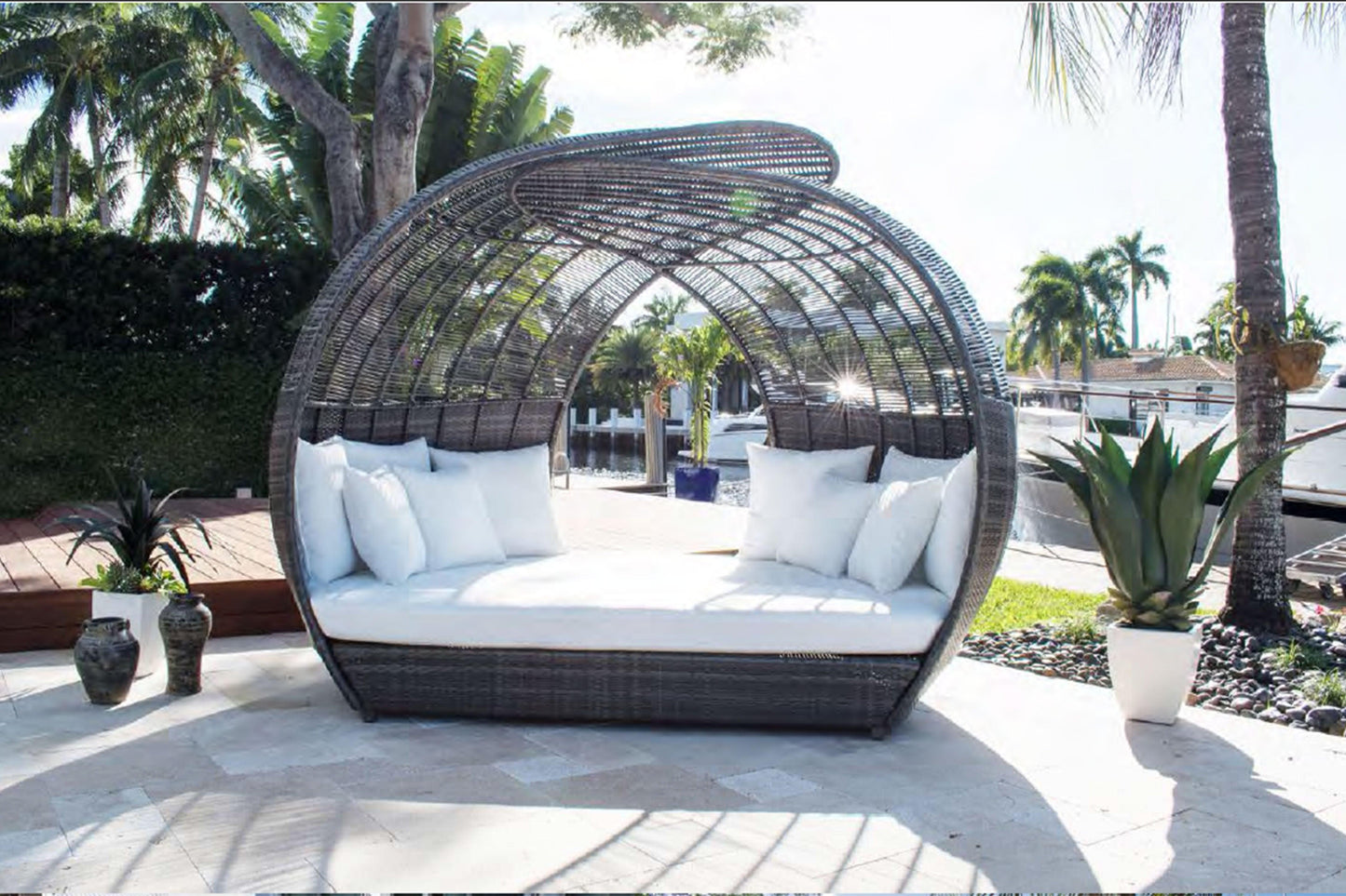 Banyan Daybed w/off-white cushion SKU: PJO-5001-GRY-DB - Venini Furniture