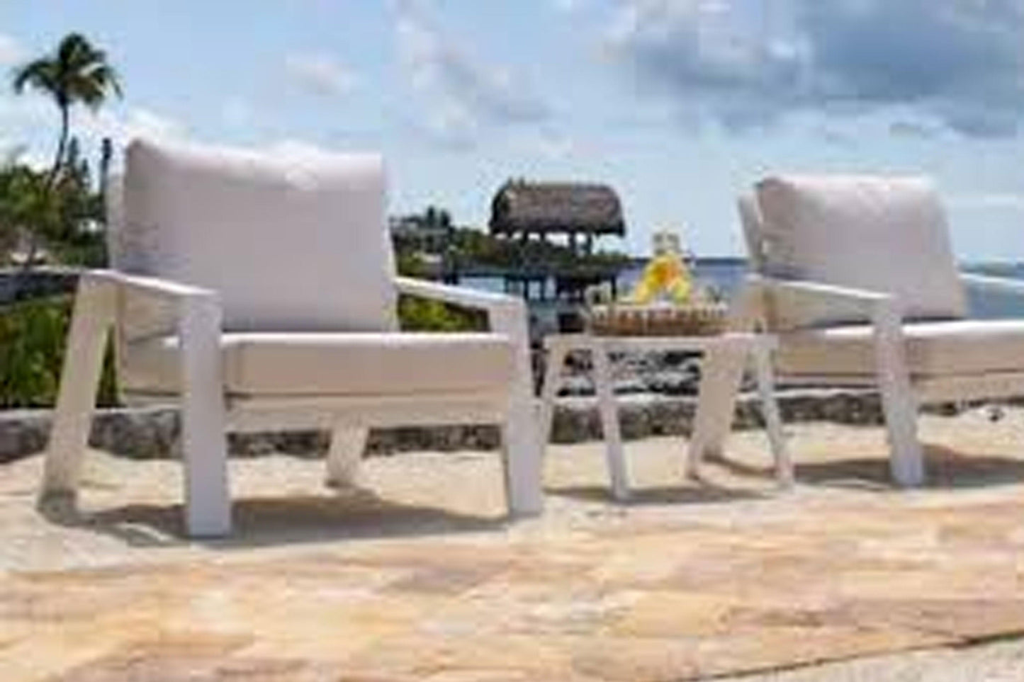 Mykonos Lounge Chair w/off-white cushion - Venini Furniture